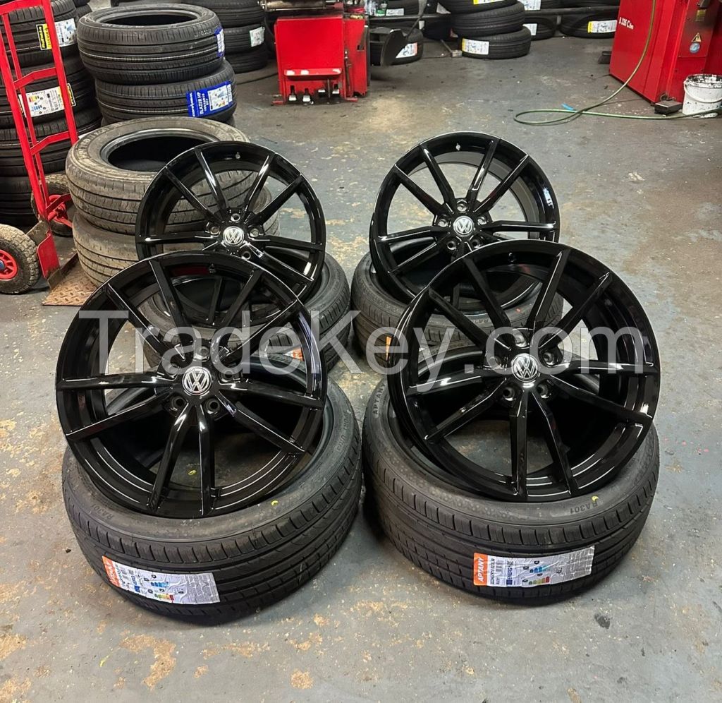 Modern Brand New Alloy Wheels Passenger Tires Featuring Stylish Wheel Design
