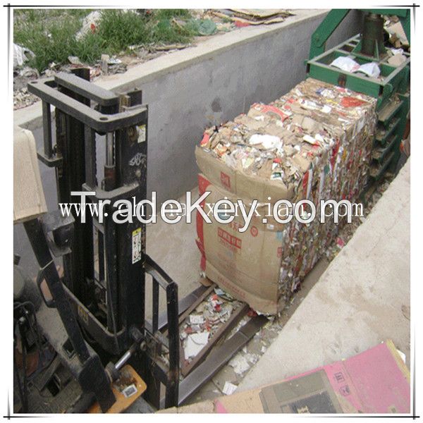 HPM cardboard baling machine