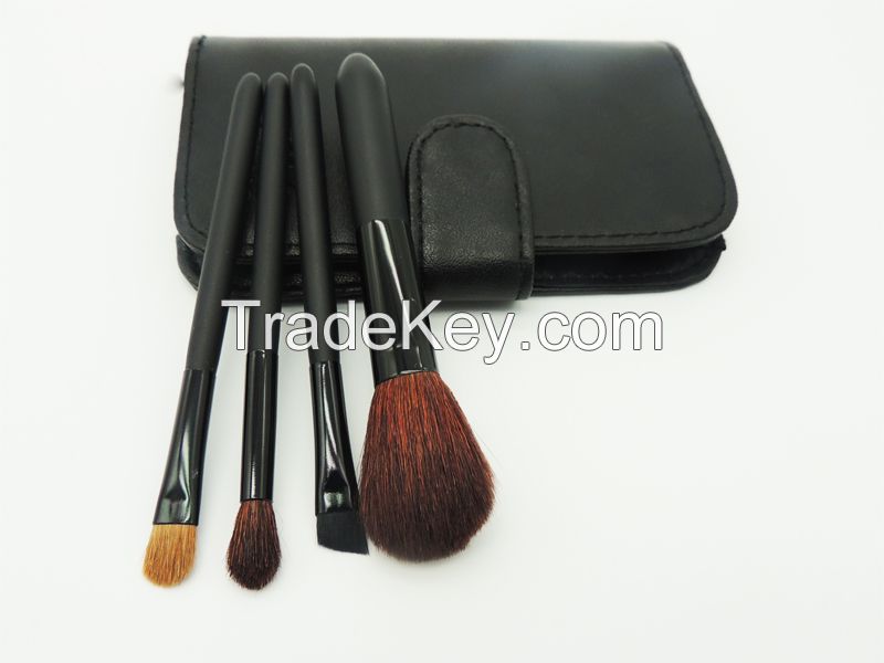 4PCS. Mini Travel Brush set