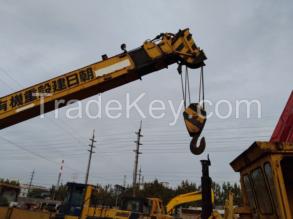 Used Kato Terrain Rough Truck Crane KR-20H