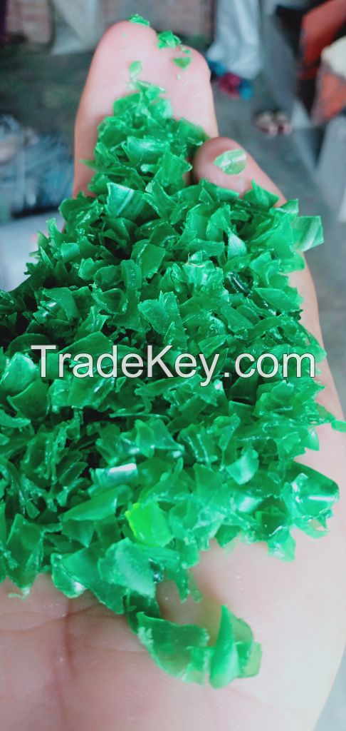 GREEN HOT WASH PET FLAKES