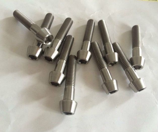 Titanium Alloy Wheel Nuts 6al4V Grade 5