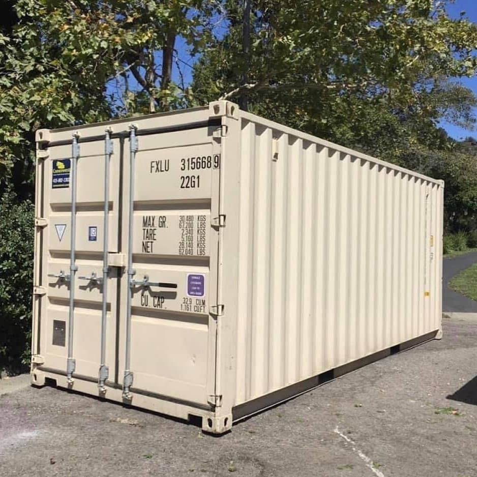 USED AND NEW SHIPPING CONTAINERS