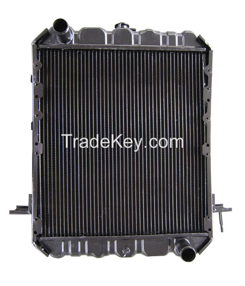 Engine Cooling System Copper Aluminum Radiator Water Tank for Isuzu 8-98095-552-1 8-98095-593-0 8-98213-132-0 1-21410-925-0 8-98213-135-0 8-98105-403-0