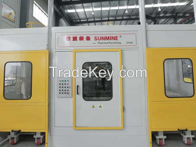 VACUUM THERMOFORMING MACHINE FOR CABINET LINER