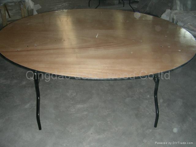 Round Folding Tables