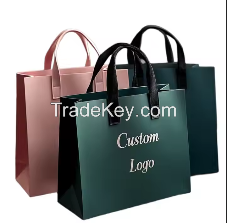 2025 Luxury Customized Branded Logo Luxury Black Paper Apparel Packaging Gift Shopping Bag Paperbag