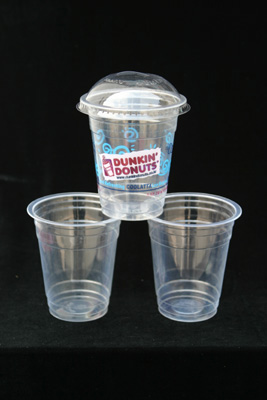 disposable plastic cup with lid