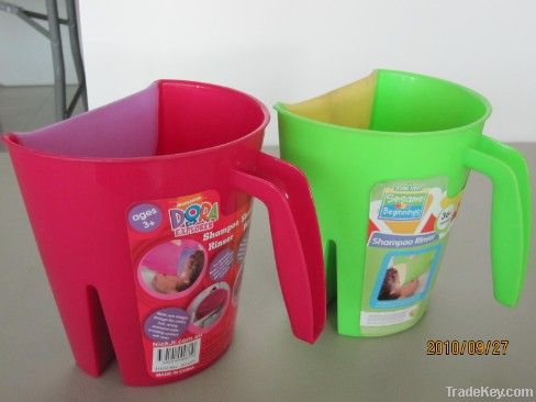 Shampoo rinse cup