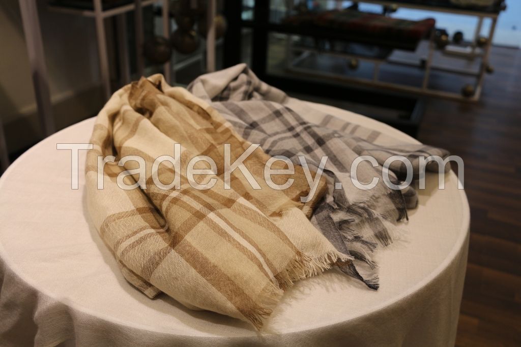 Checks Cashmere Stole