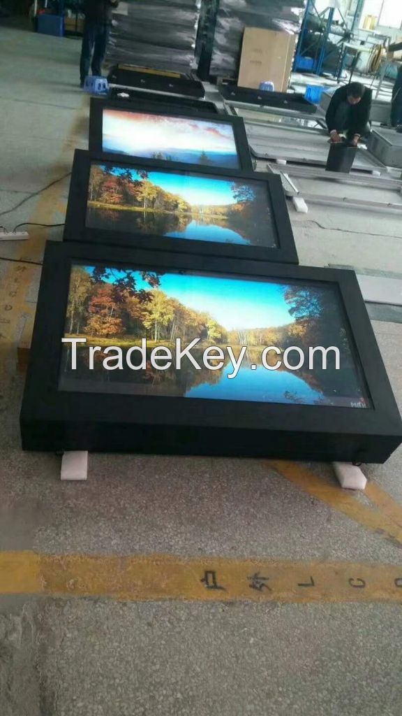 Outdoor digital signage 55&quot;