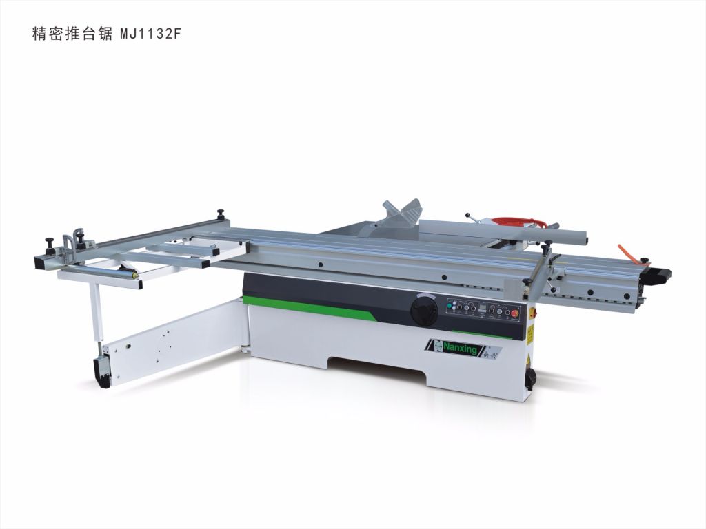 precision sliding table saw