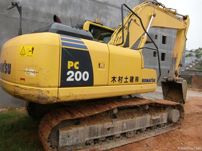 Used Komastu PC200-8 crawler excavator