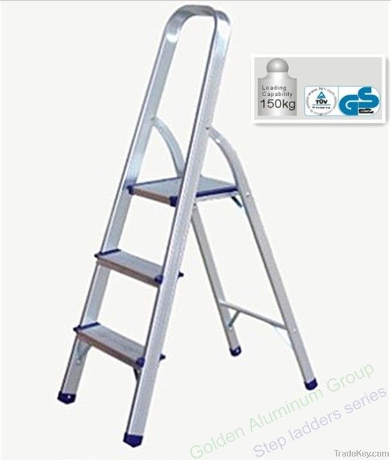 Aluminum step ladders