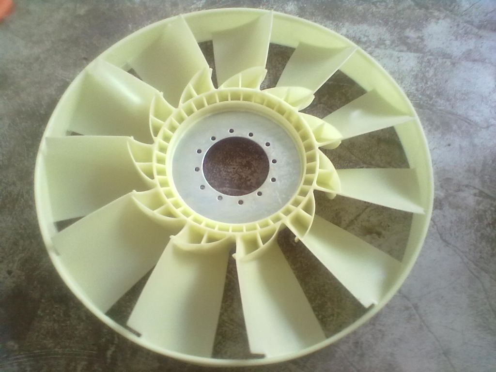 FAN BLADE