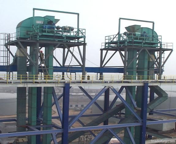 High-speed chain bucket elevator