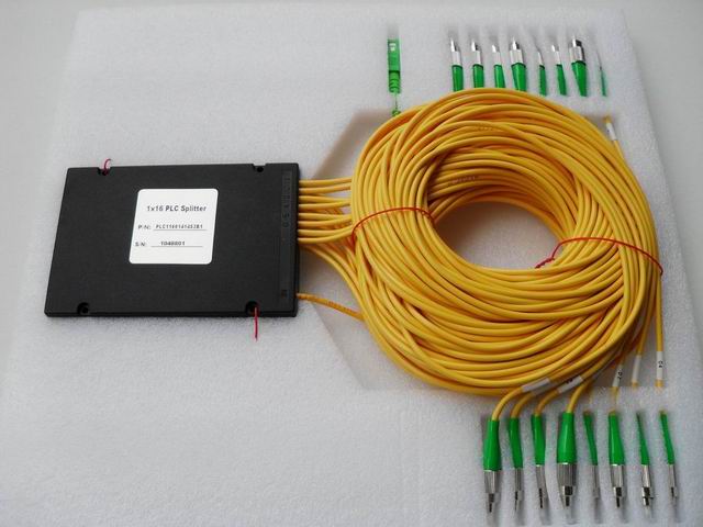 1-16 PLC Splitter with FC/UPC Connector