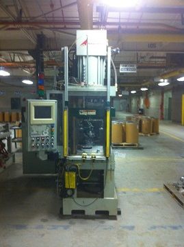 Vertical Injection Molders (0-300 Tons )