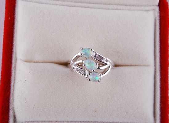 opal ring R78