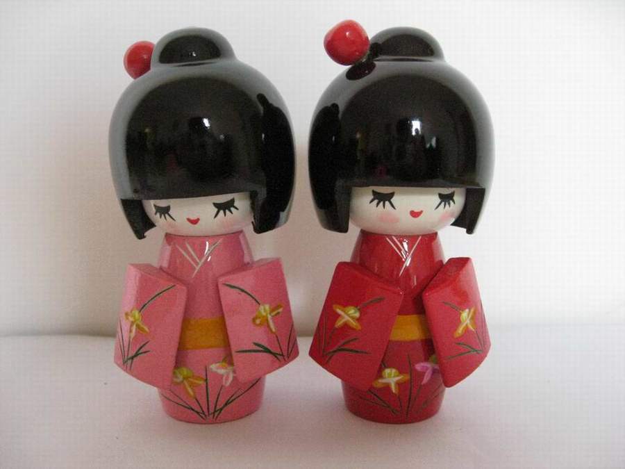 wooden kokeshi doll, amazing gifts