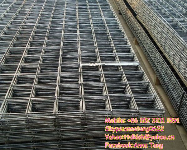 black wire mesh sheets.welding mesh, road building mesh