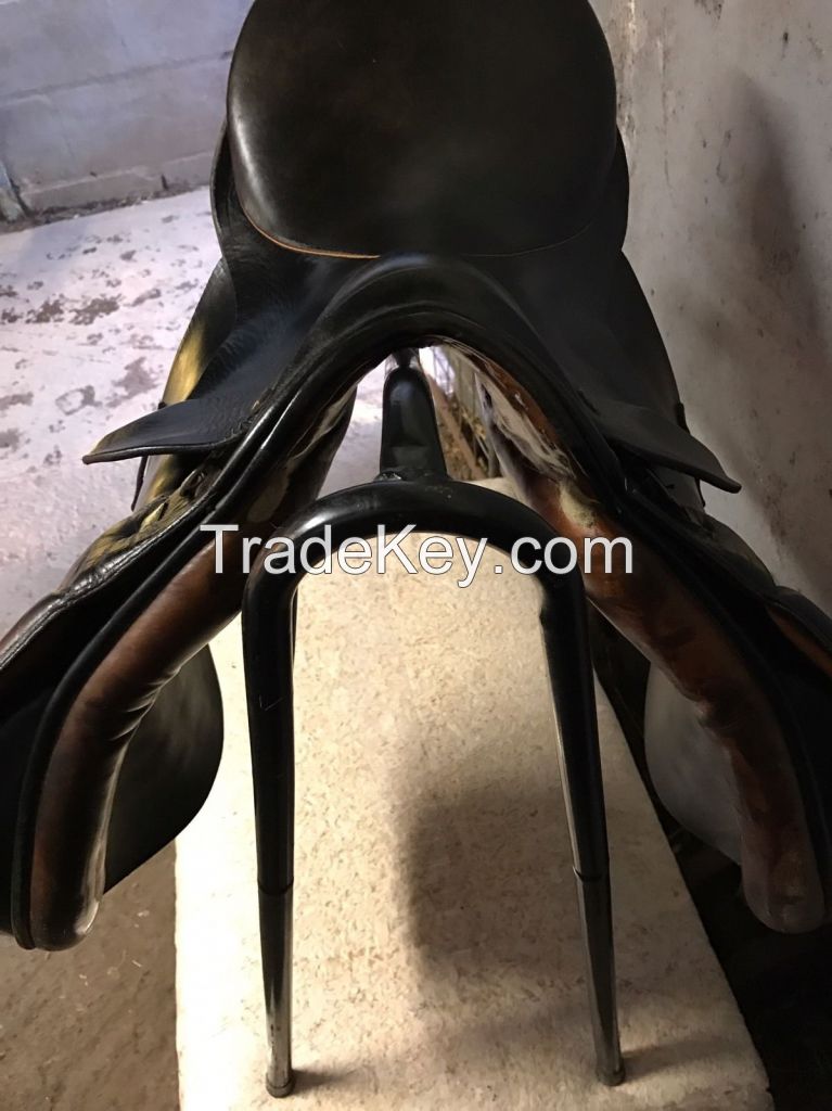 Horse Riding Saddles