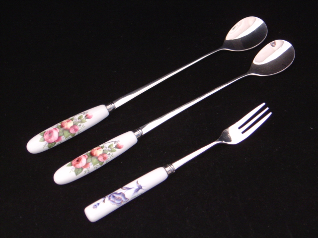 Porcelain handle spoon & fork