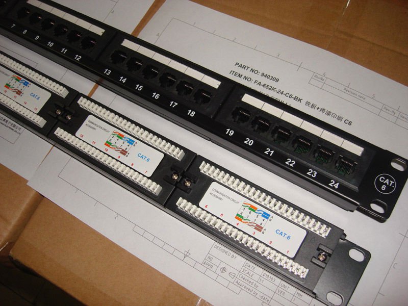 24 ports optic fiber patch panel cat5e or cat6