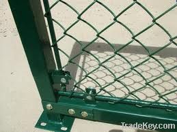 wire mesh fence