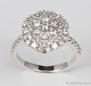 18k white gold diamond ring