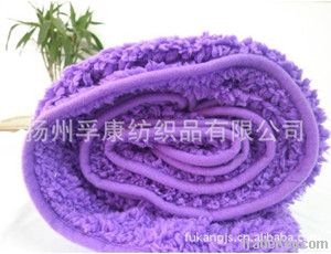 Polyester knitted blanket