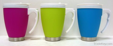 Double wall plastic mug