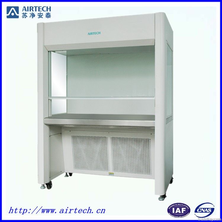 Series VS Exclusive Laminar Flow Bench