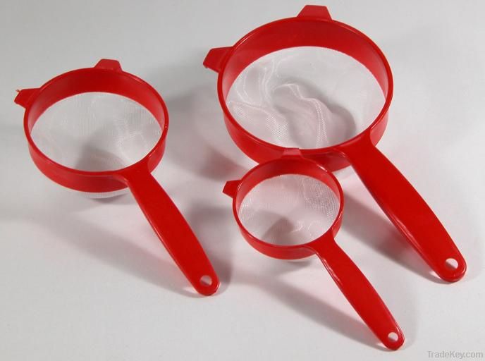 plastic kitchen strainer set