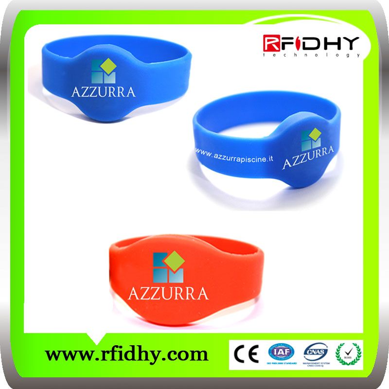 Silicone wristband