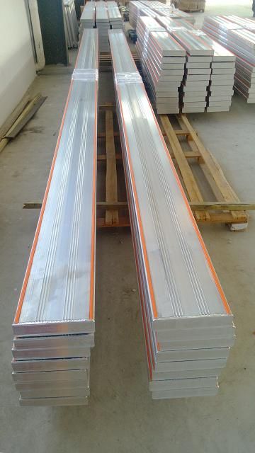 aluminum plank and trestle