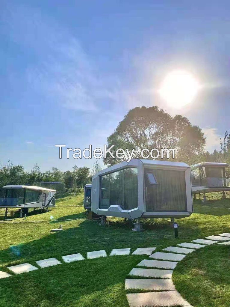 outdoor Mobile Aluminum Alloy Capsule Hotel Camping Prefab Capsule House sleeping pod container home