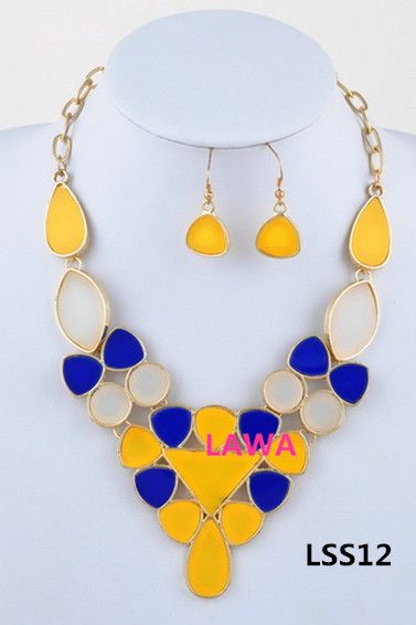 2015 Fashion lady handmade necklace set LSS12