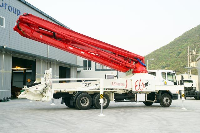 Boom concrete pump Elephant 40RX4