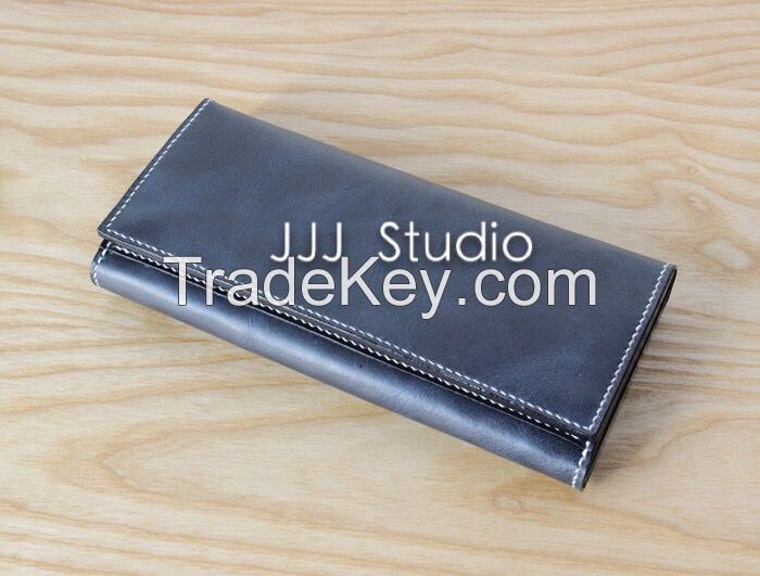 leather hand making wallets