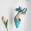 lady shoes and man shoes 