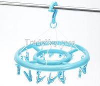 plastic clotheshorse with clips
