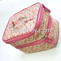 Cosmetic bag