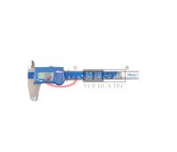 Electronic digital caliper