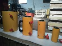 hydraulic piston cylinder