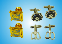 Gentlemen's Suit Golden Alloyed