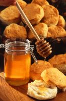 BEE HONEY / HIGH IN VITAMINS, GOOD