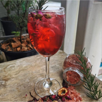 PREMIUM QUALITY DRIED ROSELLE FLOWER TEA