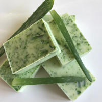 PURE HANDMADE SOAP | ORGANIC ESSENTIAL OILS