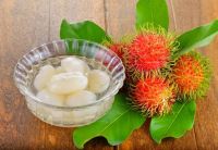 FRESH CANNED RAMBUTAN WHOLE IN LIGHT